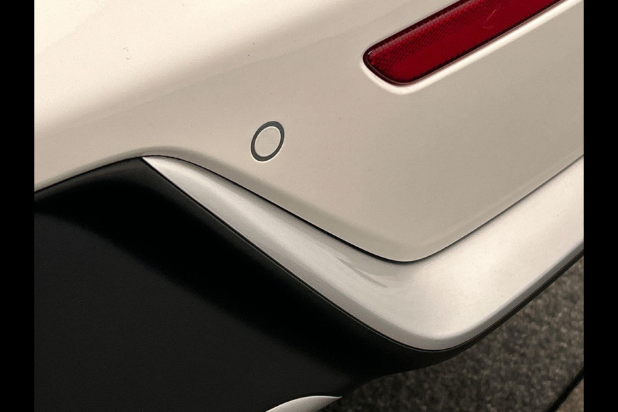 Kia Niro 1.6 GDi Hybrid DynamicLine Navigatie Stoelverwarming Apple/Carplay