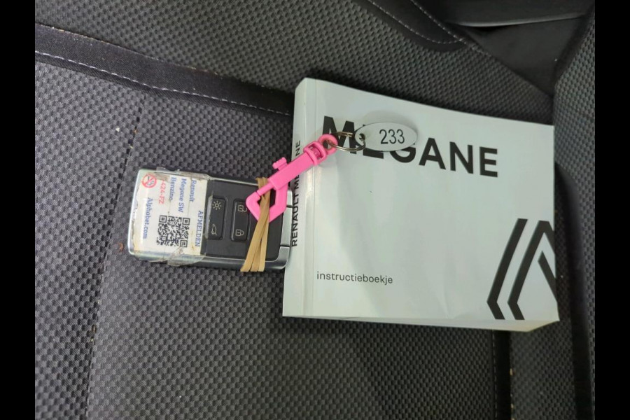 Renault MEGANE Estate 1.3 TCe 140 Equilibre | Navi | ECC | LMV |