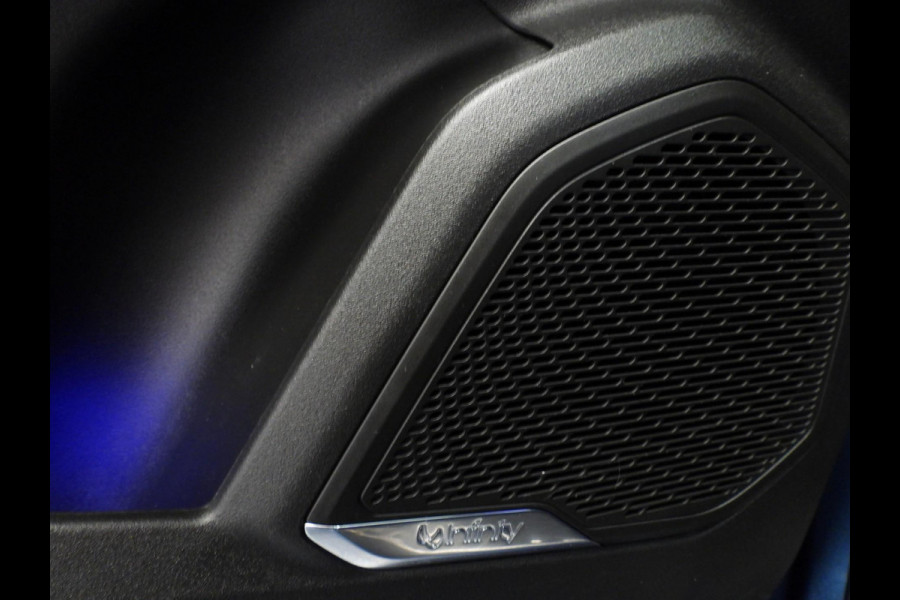 Lynk & Co 01 1.5 PHEV BlackEdition ZW.HEMEL/360CAM/SCHUIFDAK/LED/20"LMV!