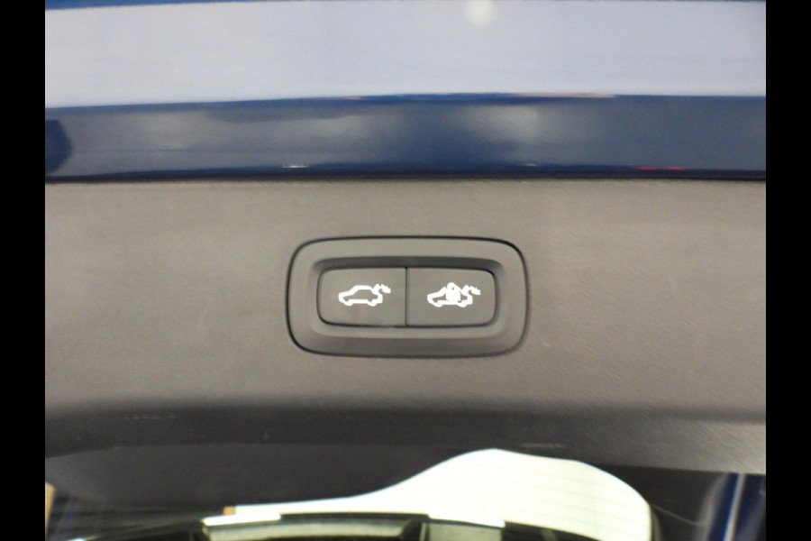 Lynk & Co 01 1.5 PHEV BlackEdition ZW.HEMEL/360CAM/SCHUIFDAK/LED/20"LMV!