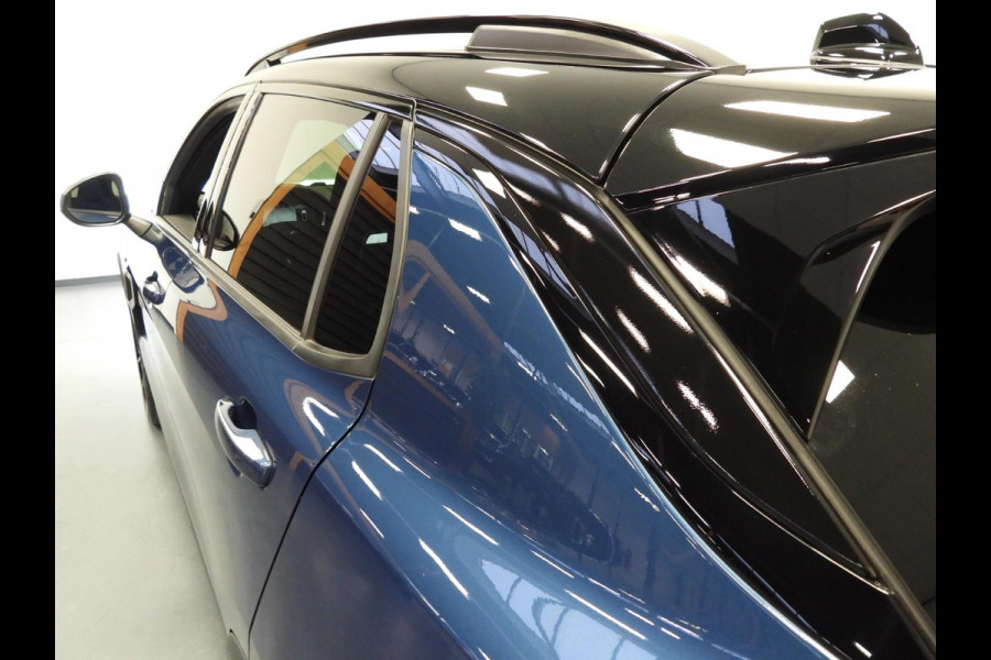 Lynk & Co 01 1.5 PHEV BlackEdition ZW.HEMEL/360CAM/SCHUIFDAK/LED/20"LMV!