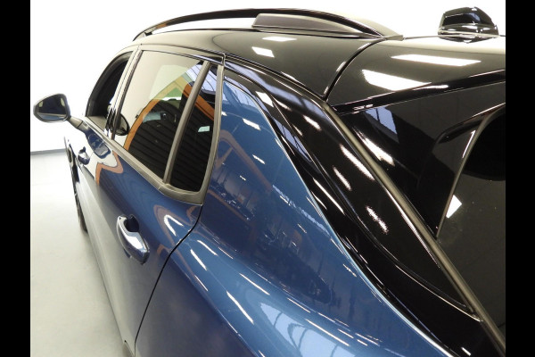 Lynk & Co 01 1.5 PHEV BlackEdition ZW.HEMEL/360CAM/SCHUIFDAK/LED/20"LMV!