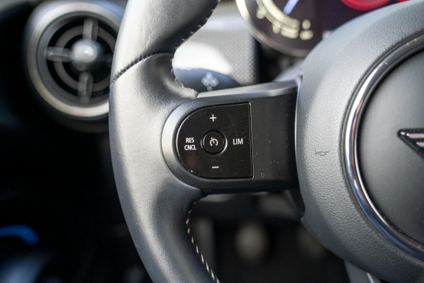 MINI Cooper 1.5 Classic | Prijs rijklaar incl. 12 mnd garantie | Lmv Navi Camera Pdc Apple/Android Stoelverw