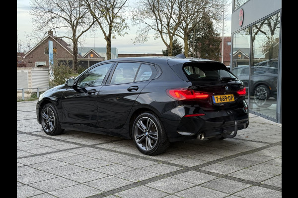 BMW 1-serie 118i Aut. Exe Sportline M-Int | Trekhaak | Facelift | Virtual Cockpit |