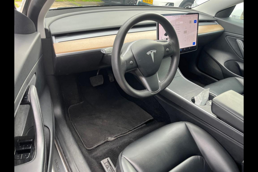 Tesla Model 3 Aut. Range Plus | Autopilot | Panorama | Leder |
