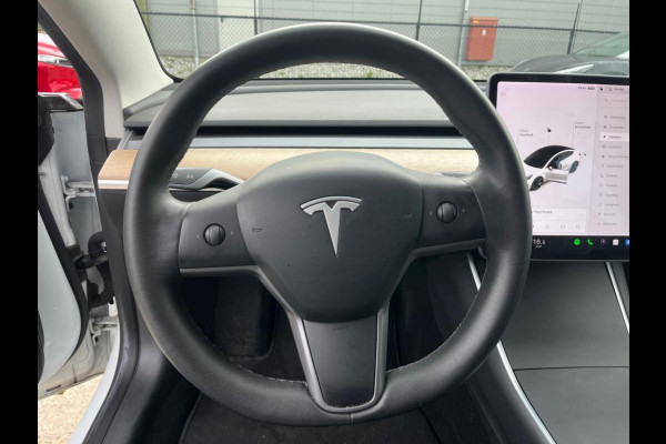Tesla Model 3 Aut. Range Plus | Autopilot | Panorama | Leder |