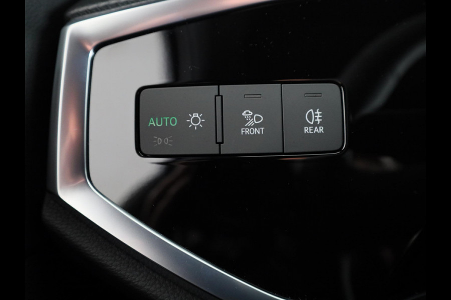 Audi Q3 Sportback 35 TFSI S Edition Competition | Zakelijke financiering 3,99% | Adaptive cruise control | Sonos premium 3d sound | Optiekpakket zwart plus | Ambient verlichting | Keyless |