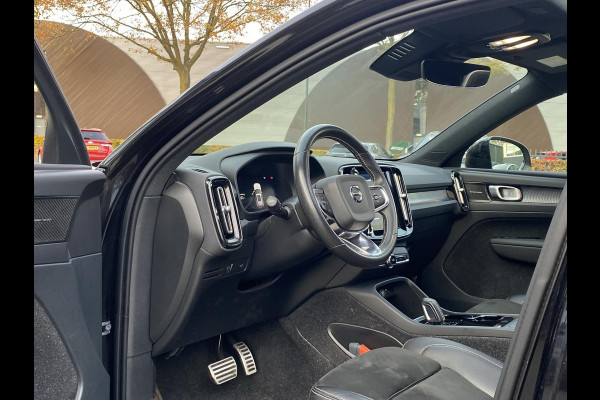 Volvo XC40 Recharge P8 AWD R-Design SOH 92% 1e eigenaar | Origineel NL auto | Pano | Harman Kardon | 360° Camera | Elec. trekhaak | Rijklaar met 12 mnd BOVAG | BTW verrekenbaar