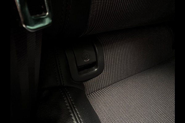 Škoda Octavia Combi 1.5 TSi 150 Pk Automaat Business Edition Climate Controle trekhaak Navigatie Stoelverwarming