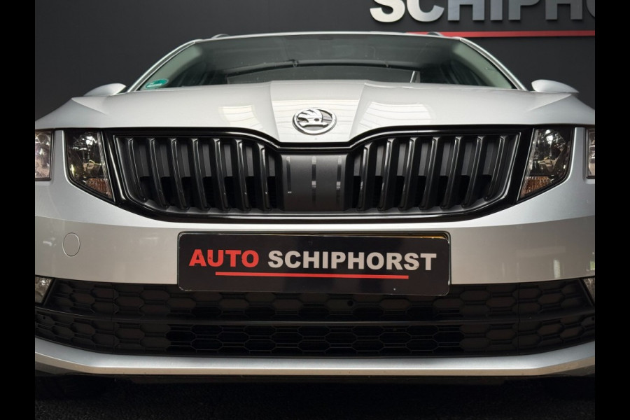 Škoda Octavia Combi 1.5 TSi 150 Pk Automaat Business Edition Climate Controle trekhaak Navigatie Stoelverwarming
