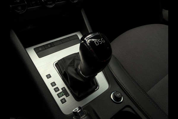 Škoda Octavia Combi 1.5 TSi 150 Pk Automaat Business Edition Climate Controle trekhaak Navigatie Stoelverwarming