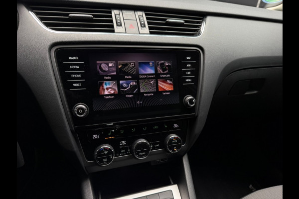 Škoda Octavia Combi 1.5 TSi 150 Pk Automaat Business Edition Climate Controle trekhaak Navigatie Stoelverwarming