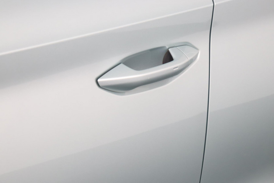 Škoda ENYAQ iV 60|Warmtepomp|Leer|Stoelverwarming|Trekhaak|SOH 92%|