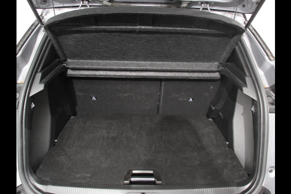 Peugeot 2008 1.2 PureTech 130pk Automaat GT | Climate Control | Camera Achter | Navigatie | Apple Carplay / Android auto | Digitale Cockpit | Velgen 17 inch