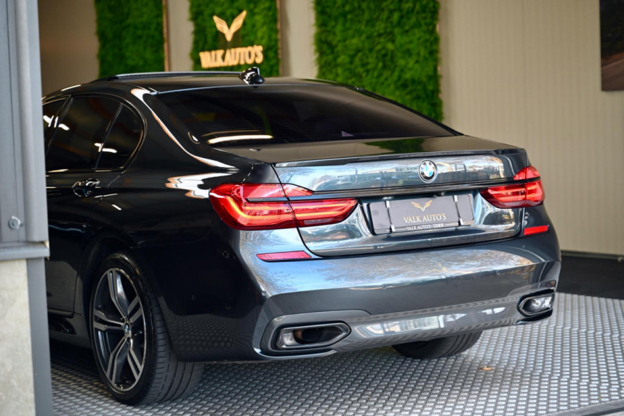 BMW 7 Serie 740e M Sport - 360 Camera - Massage - El. Achterbank - Laser Koplampen - Adaptive Cruise Control - Soft-Close