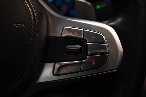 BMW 7 Serie 740e M Sport - 360 Camera - Massage - El. Achterbank - Laser Koplampen - Adaptive Cruise Control - Soft-Close