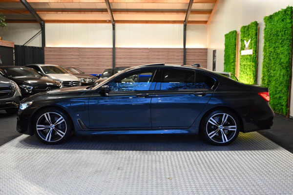 BMW 7 Serie 740e M Sport - 360 Camera - Massage - El. Achterbank - Laser Koplampen - Adaptive Cruise Control - Soft-Close