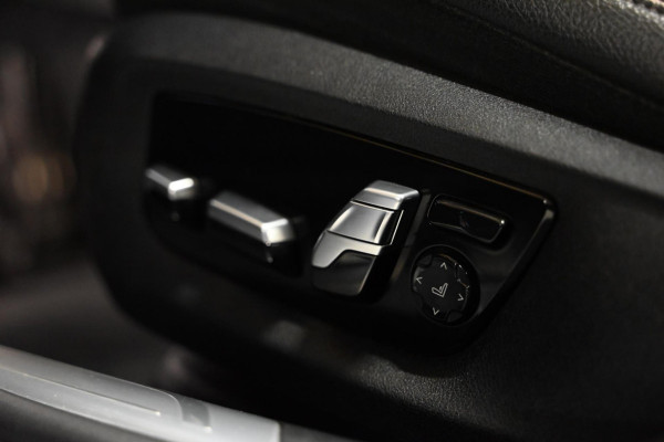 BMW 7 Serie 740e M Sport - 360 Camera - Massage - El. Achterbank - Laser Koplampen - Adaptive Cruise Control - Soft-Close