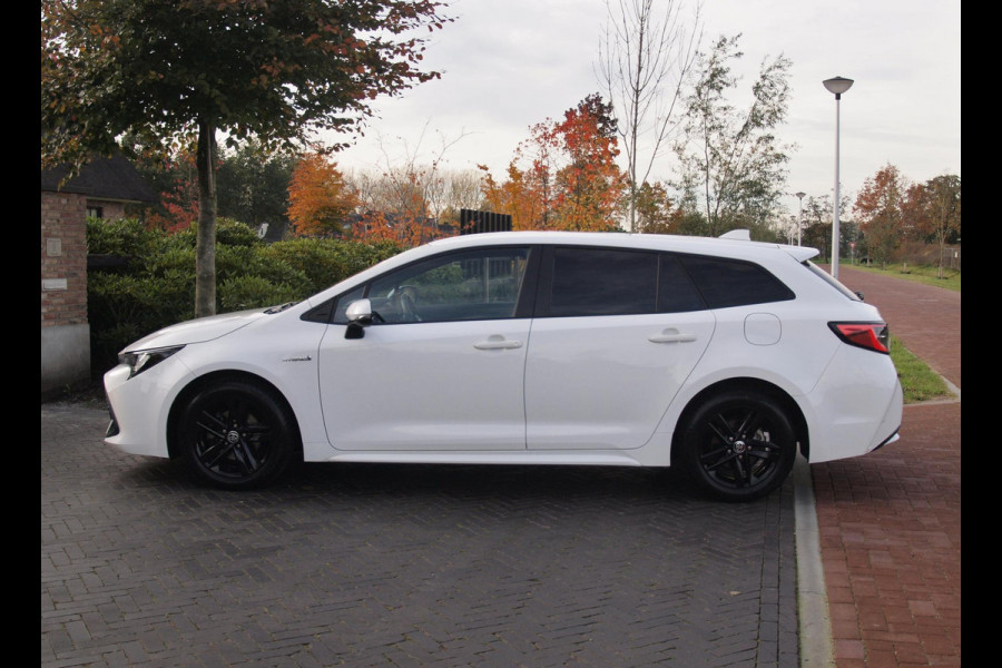 Toyota Corolla Touring Sports 1.8 Hybrid | Camera | Apple Carplay | Cruise Control | Navi |