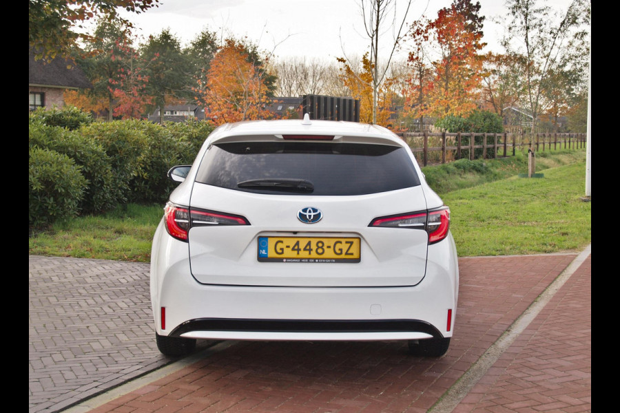 Toyota Corolla Touring Sports 1.8 Hybrid | Camera | Apple Carplay | Cruise Control | Navi |