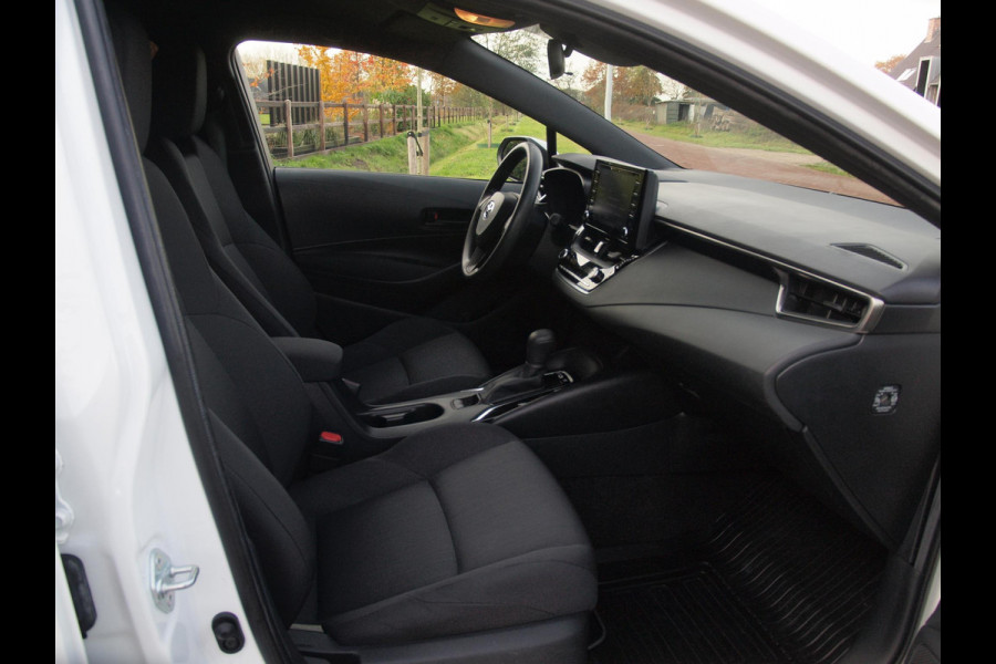 Toyota Corolla Touring Sports 1.8 Hybrid | Camera | Apple Carplay | Cruise Control | Navi |