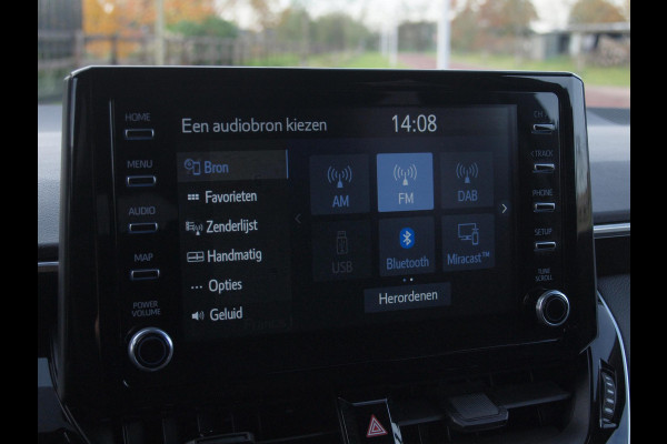 Toyota Corolla Touring Sports 1.8 Hybrid | Camera | Apple Carplay | Cruise Control | Navi |