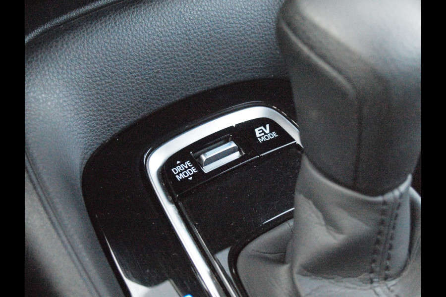 Toyota Corolla Touring Sports 1.8 Hybrid | Camera | Apple Carplay | Cruise Control | Navi |