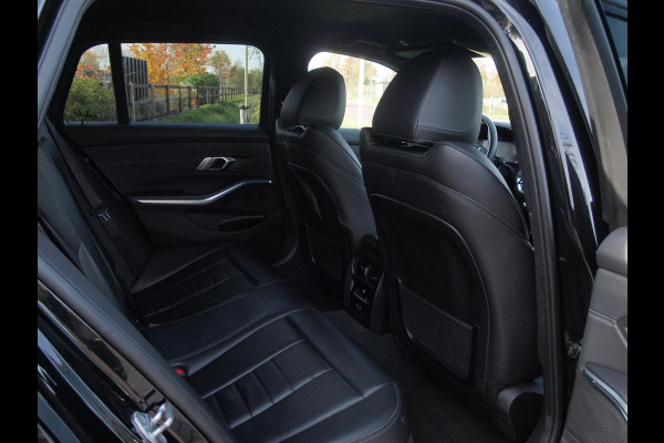 BMW 3 Serie Touring 318i Executive Edition | Camera | Apple Carplay | Trekhaak | Cruise Control | Automaat |