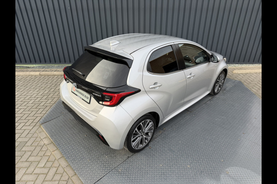 Toyota Yaris 1.5 Hybrid Executive | Creme LEER | JBL | BSM | Head-up | Rijklaar!!
