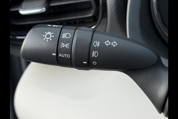 Toyota Yaris 1.5 Hybrid Executive | Creme LEER | JBL | BSM | Head-up | Rijklaar!!