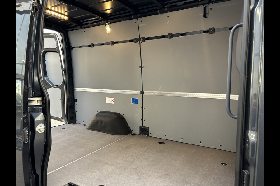 Mercedes-Benz Sprinter 317 CDI L2 H2 MBUX / Camera / Carplay navigatie / Airco
