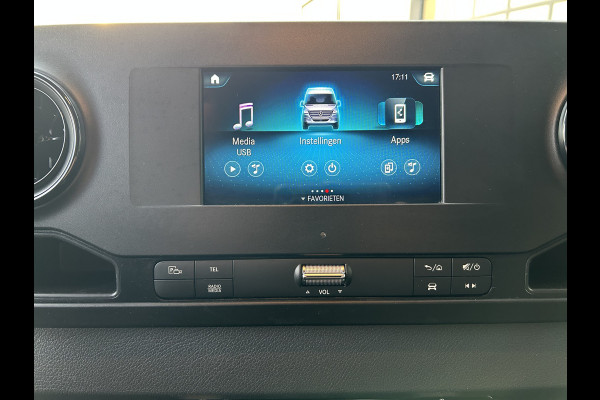 Mercedes-Benz Sprinter 317 CDI L2 H2 MBUX / Camera / Carplay navigatie / Airco