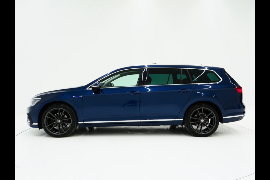 Volkswagen Passat Variant 1.4 TSI PHEV GTE R-Line | Panoramadak | Trekhaak | Massage | Adaptive Cruise | Camera | Carplay