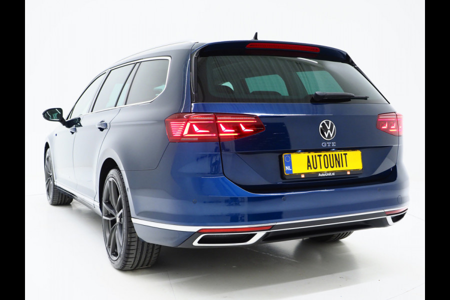 Volkswagen Passat Variant 1.4 TSI PHEV GTE R-Line | Panoramadak | Trekhaak | Massage | Adaptive Cruise | Camera | Carplay