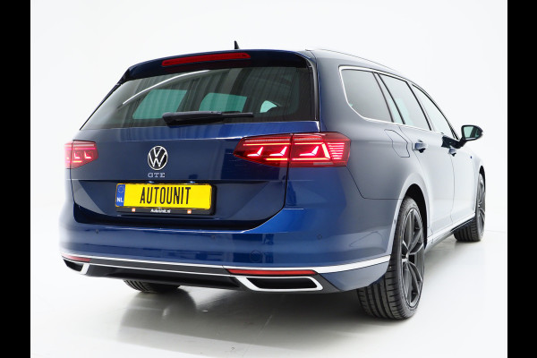Volkswagen Passat Variant 1.4 TSI PHEV GTE R-Line | Panoramadak | Trekhaak | Massage | Adaptive Cruise | Camera | Carplay