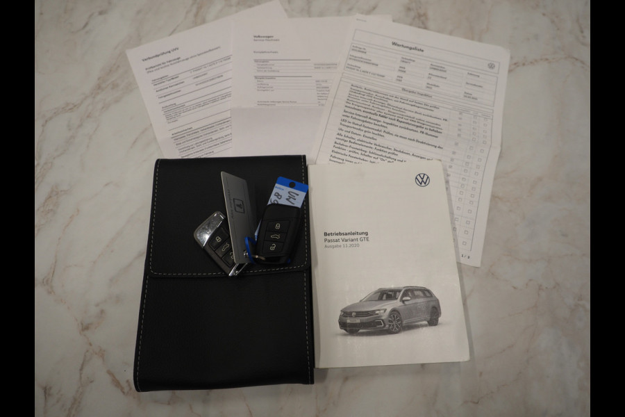 Volkswagen Passat Variant 1.4 TSI PHEV GTE R-Line | Panoramadak | Trekhaak | Massage | Adaptive Cruise | Camera | Carplay