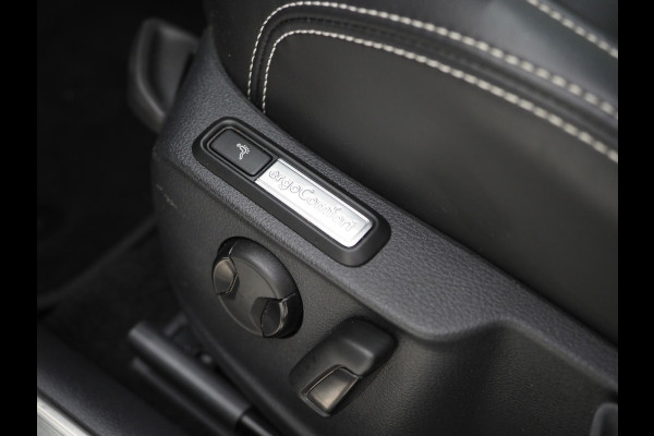 Volkswagen Passat Variant 1.4 TSI PHEV GTE R-Line | Panoramadak | Trekhaak | Massage | Adaptive Cruise | Camera | Carplay