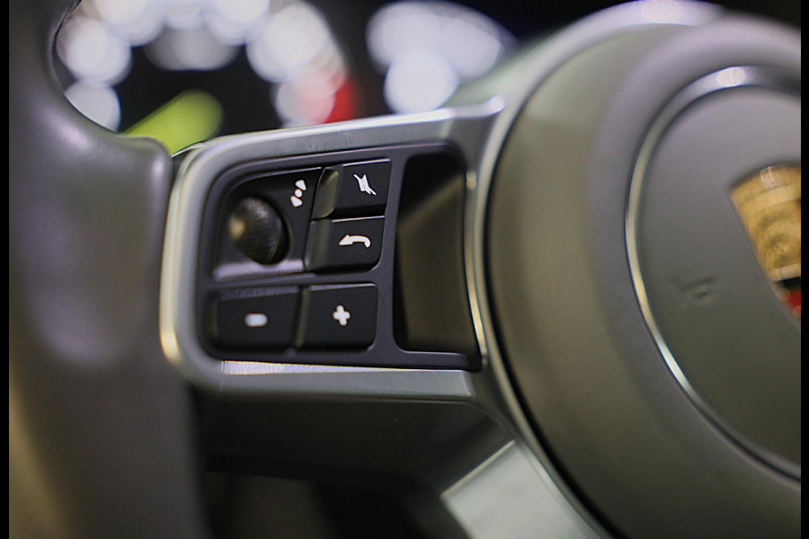 Porsche Cayenne 3.0 E-Hybrid / Softclose / Head Up / Leder / Pano / Memory / Bose / 360 Camera / 21 Inch