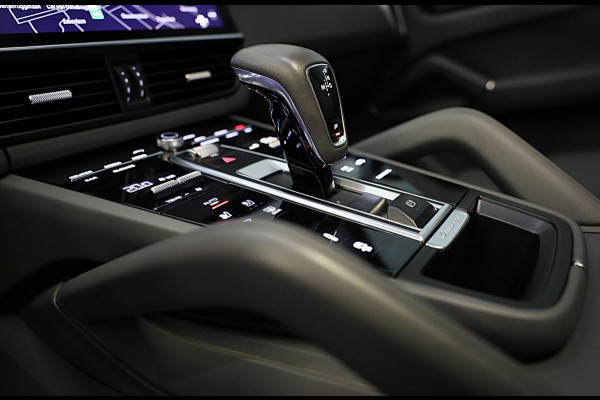 Porsche Cayenne 3.0 E-Hybrid / Softclose / Head Up / Leder / Pano / Memory / Bose / 360 Camera / 21 Inch
