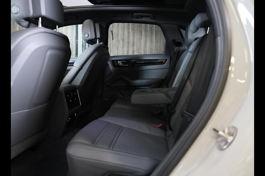 Porsche Cayenne 3.0 E-Hybrid / Softclose / Head Up / Leder / Pano / Memory / Bose / 360 Camera / 21 Inch