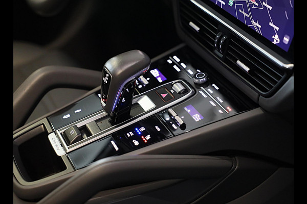 Porsche Cayenne 3.0 E-Hybrid / Softclose / Head Up / Leder / Pano / Memory / Bose / 360 Camera / 21 Inch