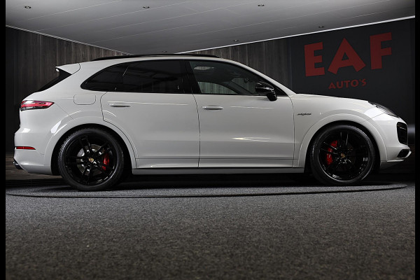 Porsche Cayenne 3.0 E-Hybrid / Softclose / Head Up / Leder / Pano / Memory / Bose / 360 Camera / 21 Inch