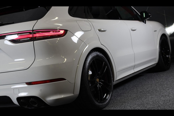 Porsche Cayenne 3.0 E-Hybrid / Softclose / Head Up / Leder / Pano / Memory / Bose / 360 Camera / 21 Inch