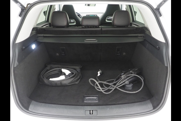 MG EHS 1.5 TGDI Luxury | Panoramadak | Adaptive Cruise | Sportstoelen | 360 | Keyless | Carplay