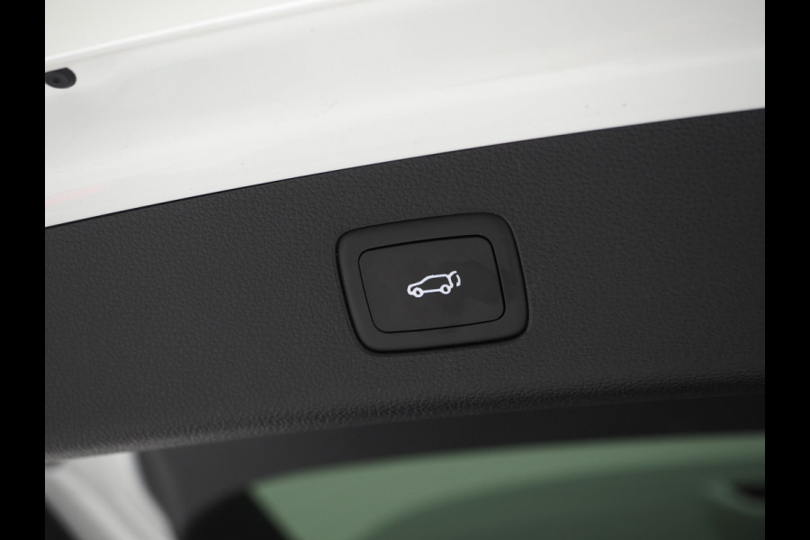 MG EHS 1.5 TGDI Luxury | Panoramadak | Adaptive Cruise | Sportstoelen | 360 | Keyless | Carplay