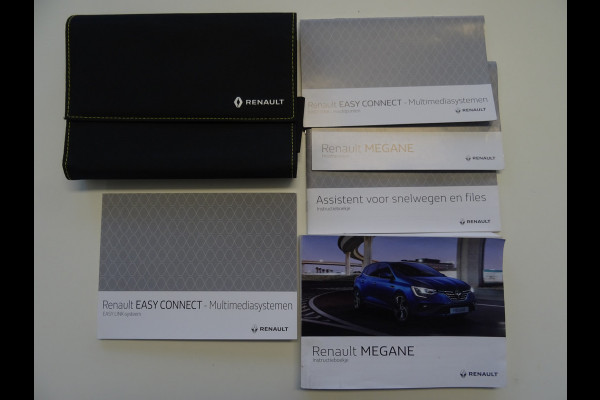 Renault MEGANE Estate 1.3 TCe Intens * CARPLAY * BOSE * HEAD-UP !!