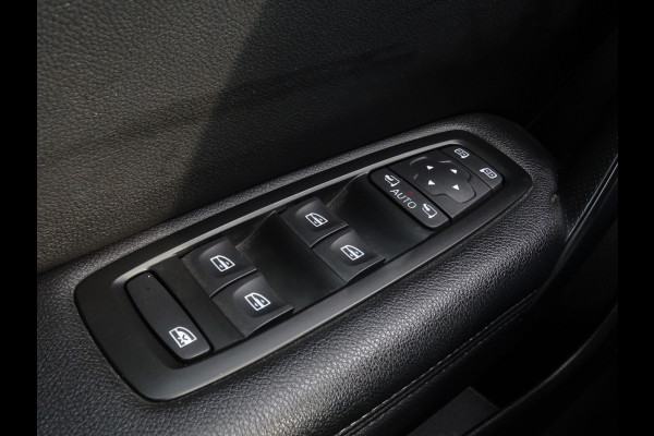 Renault MEGANE Estate 1.3 TCe Intens * CARPLAY * BOSE * HEAD-UP !!