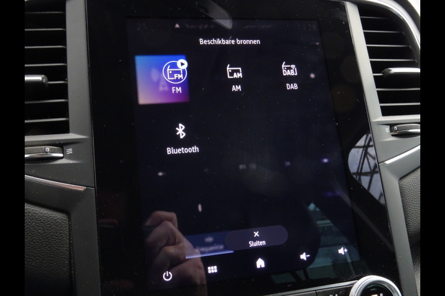 Renault MEGANE Estate 1.3 TCe Intens * CARPLAY * BOSE * HEAD-UP !!