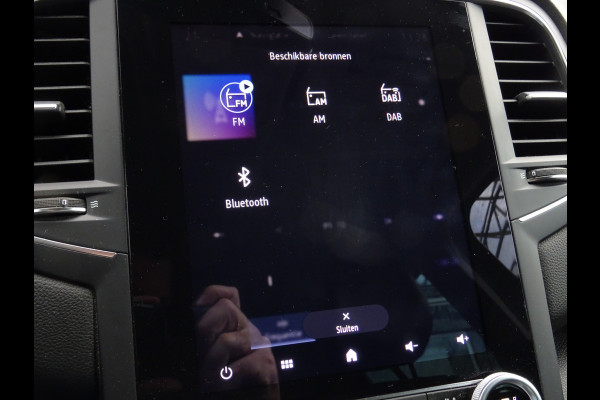 Renault MEGANE Estate 1.3 TCe Intens * CARPLAY * BOSE * HEAD-UP !!