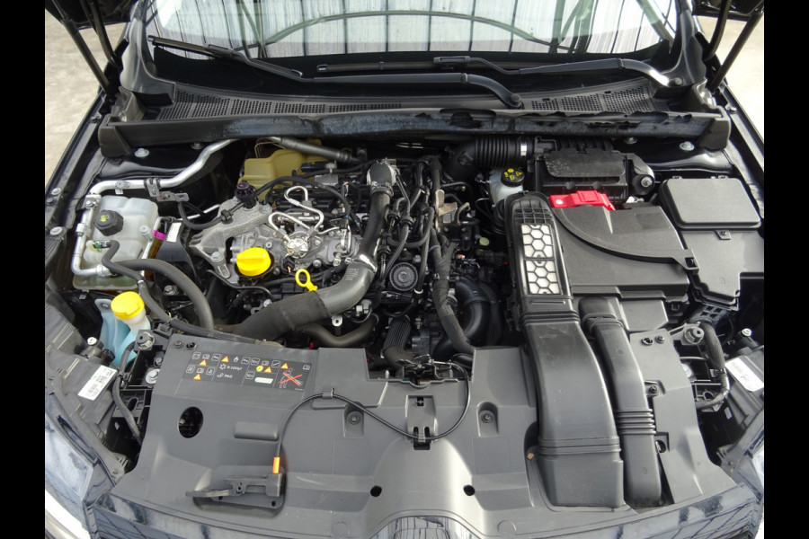 Renault MEGANE Estate 1.3 TCe Intens * CARPLAY * BOSE * HEAD-UP !!